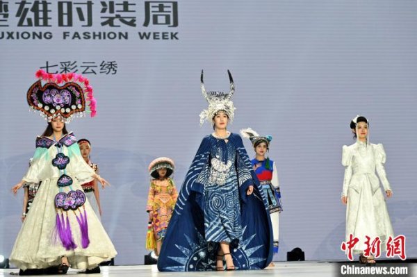 星迈网 楚雄彝绣年产值破11亿元 “指尖技艺”变身“指尖经济”