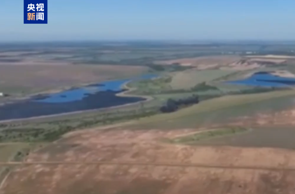 老钱庄 突发！“投掷航空炸弹”