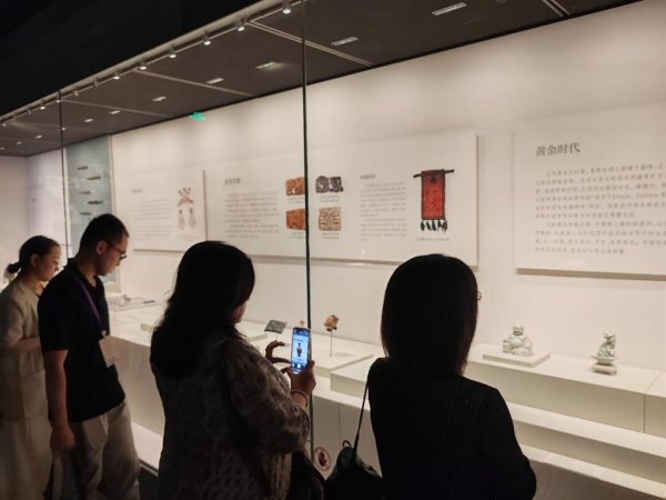 泰兴隆配资 “2025丝绸之路周”展现草原丝路辉煌印迹