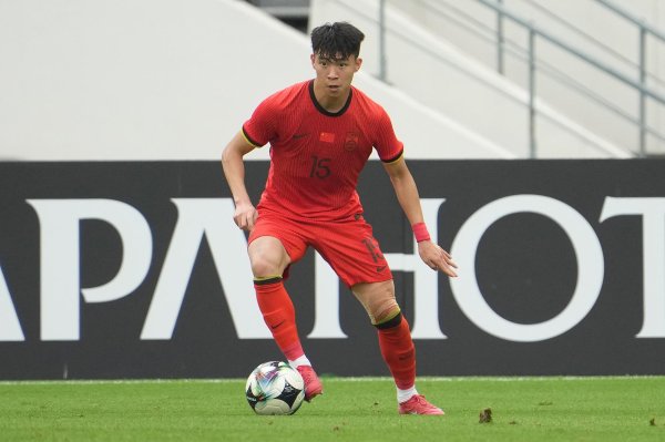 大众配资 媒体人：王钰栋神级表现，凭借一己之力掀起下半场的进攻狂潮