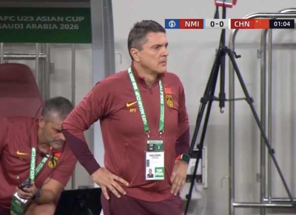 老虎配资 中国队10-0大胜，让水货前锋现形！踢丢3次单刀+空门不进，2场0球