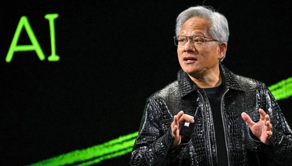 财富策略 马斯克的xAI获英伟达投资，黄仁勋：遗憾没能投更多